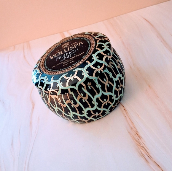 Voluspa French Linen Mini Tin Candle - Picture 5 of 10